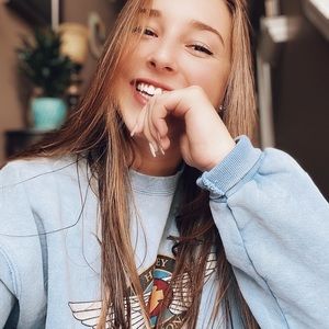 Meet your Posher, Kelsey